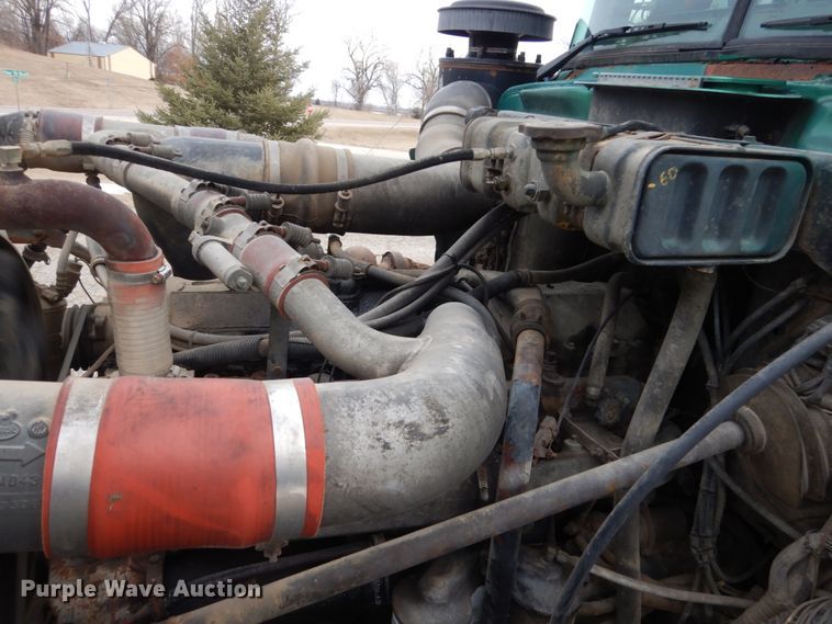 image for item GW9707 1993 Mack RD690S dump truck