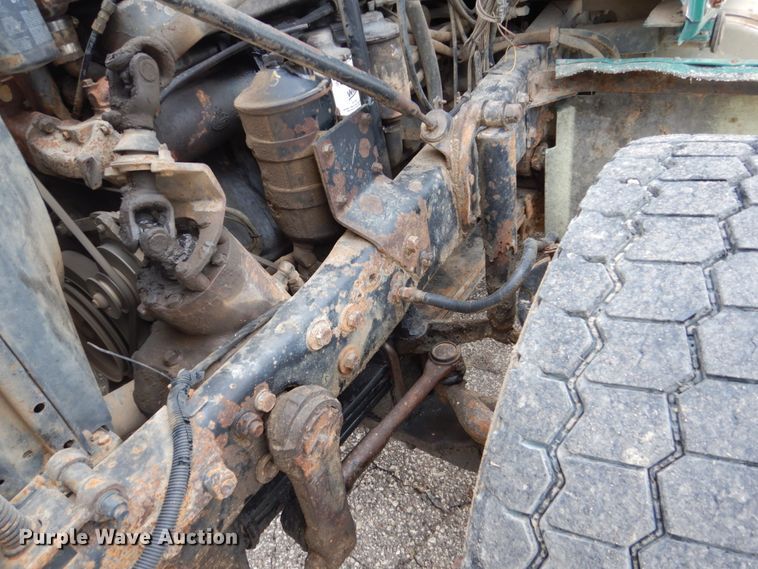 image for item GW9707 1993 Mack RD690S dump truck