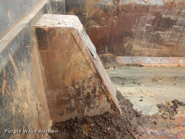 image for item GW9709 2004 Kenworth T800 dump truck