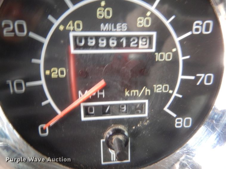 image for item GW9709 2004 Kenworth T800 dump truck