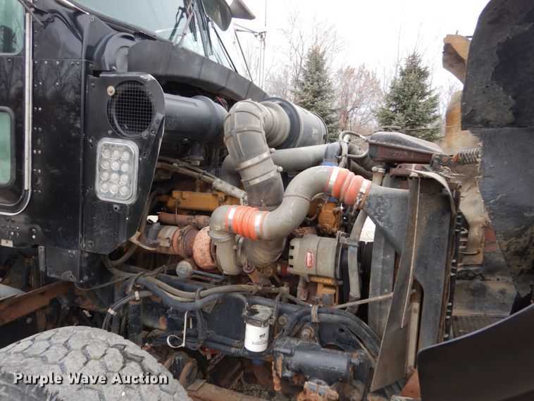 image for item GW9709 2004 Kenworth T800 dump truck