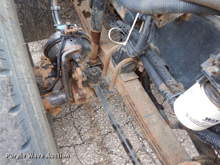 image for item GW9709 2004 Kenworth T800 dump truck