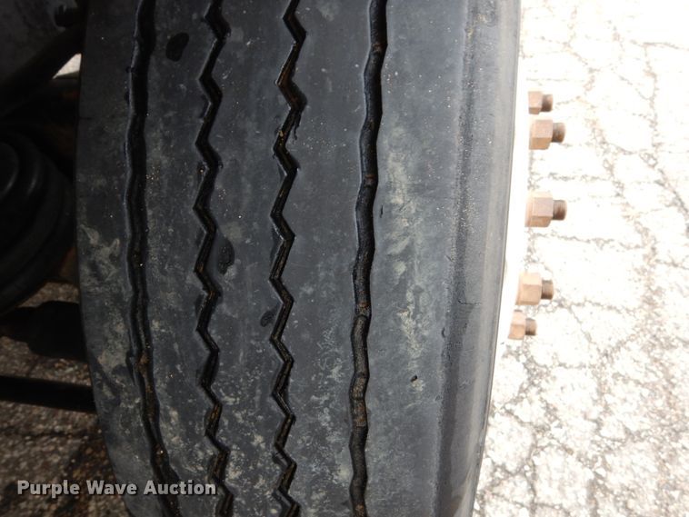 image for item GW9709 2004 Kenworth T800 dump truck