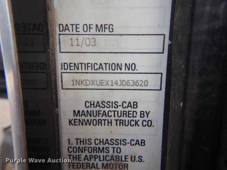 image for item GW9709 2004 Kenworth T800 dump truck