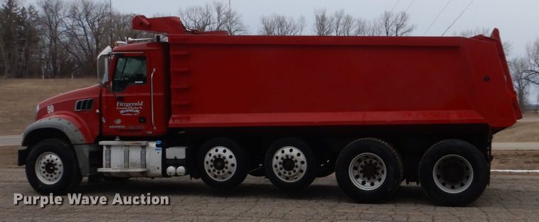image for item GW9710 2013 Mack Granite dump truck