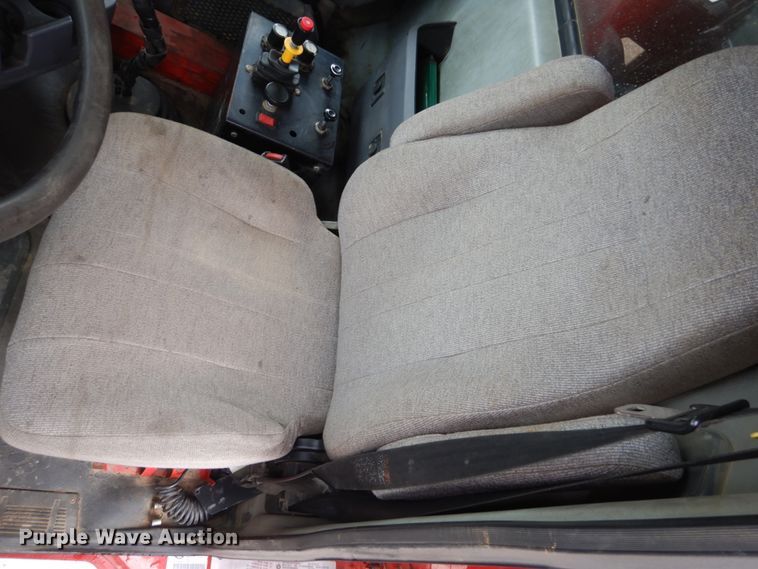 image for item GW9710 2013 Mack Granite dump truck