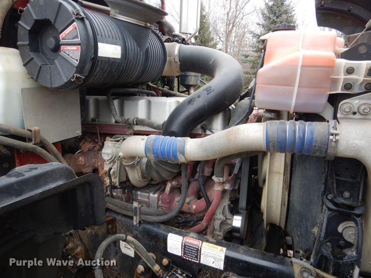 image for item GW9710 2013 Mack Granite dump truck