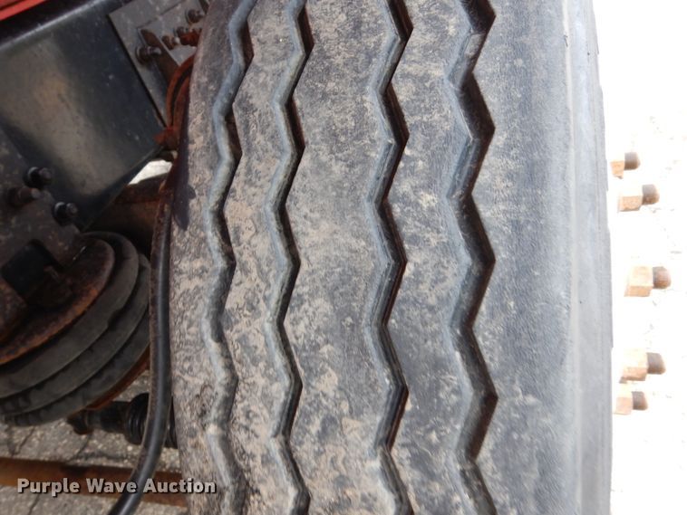 image for item GW9710 2013 Mack Granite dump truck