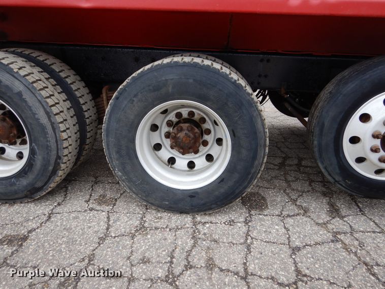 image for item GW9710 2013 Mack Granite dump truck