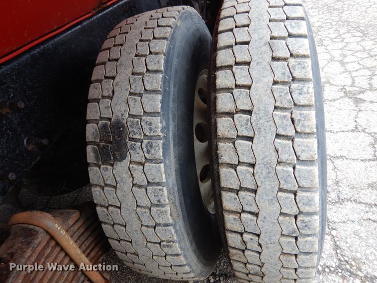 image for item GW9710 2013 Mack Granite dump truck