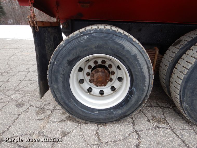 image for item GW9710 2013 Mack Granite dump truck