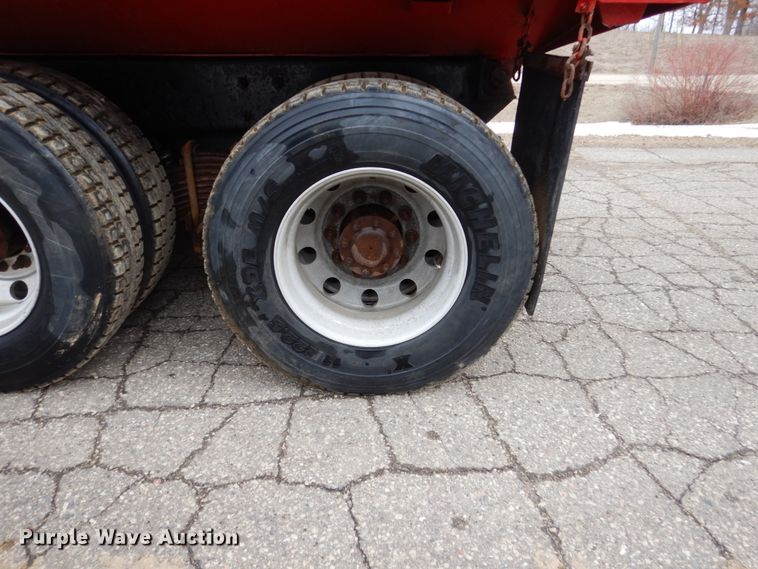 image for item GW9710 2013 Mack Granite dump truck