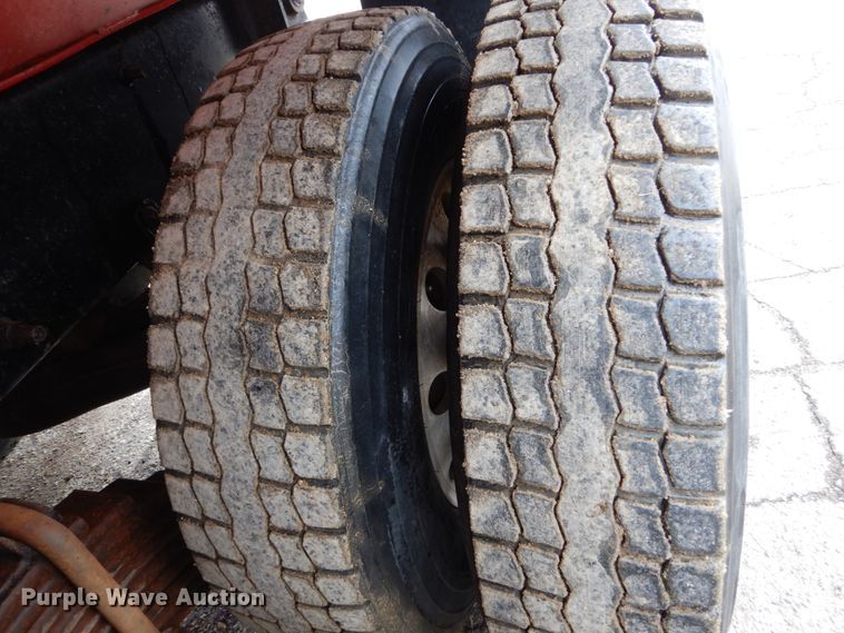 image for item GW9710 2013 Mack Granite dump truck