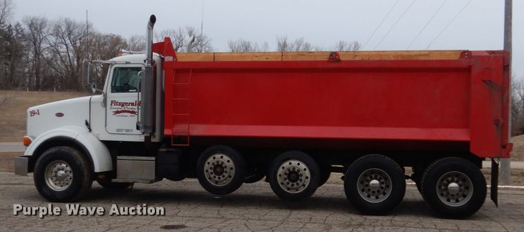 image for item GW9711 2006 Peterbilt 357 dump truck