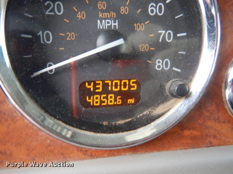 image for item GW9711 2006 Peterbilt 357 dump truck