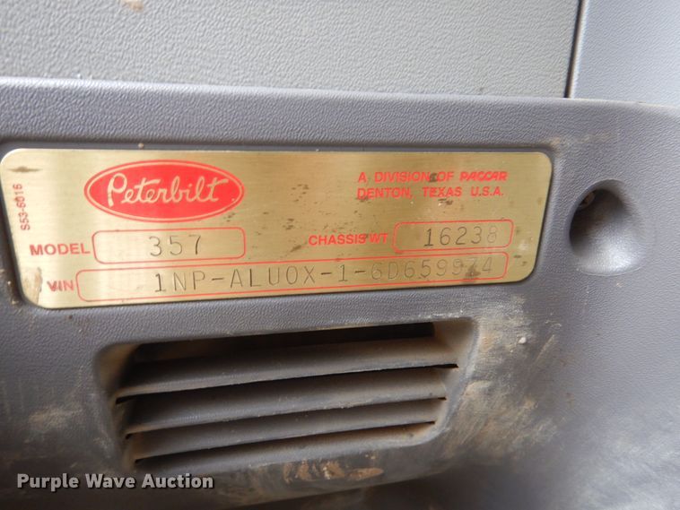 image for item GW9711 2006 Peterbilt 357 dump truck