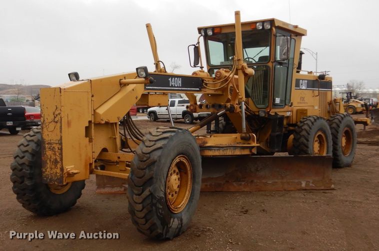 image for item DF5943 2000 Caterpillar 140H motor grader