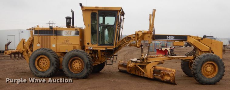 image for item DF5943 2000 Caterpillar 140H motor grader