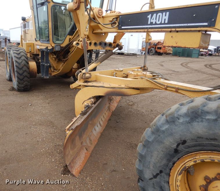 image for item DF5943 2000 Caterpillar 140H motor grader