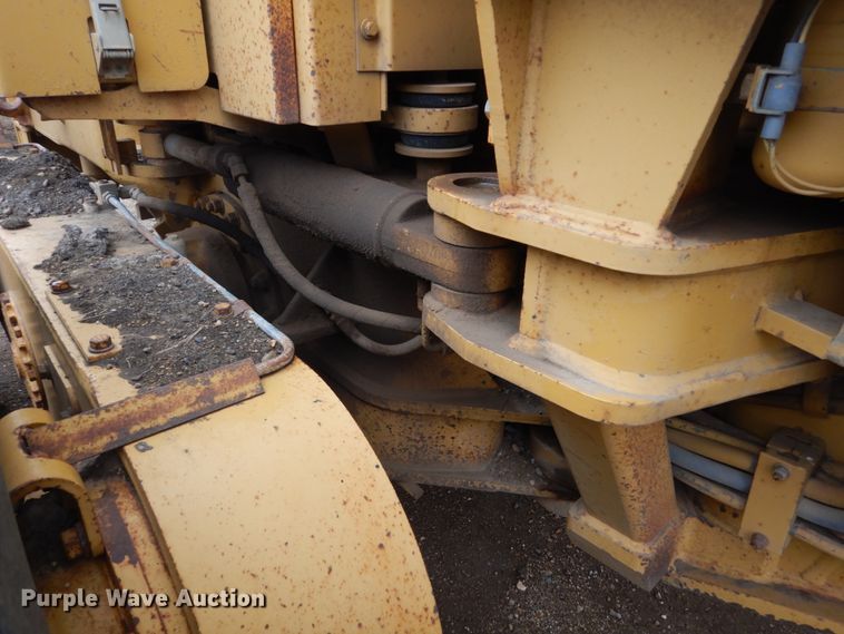 image for item DF5943 2000 Caterpillar 140H motor grader