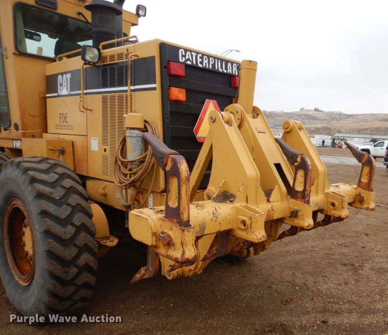 image for item DF5943 2000 Caterpillar 140H motor grader