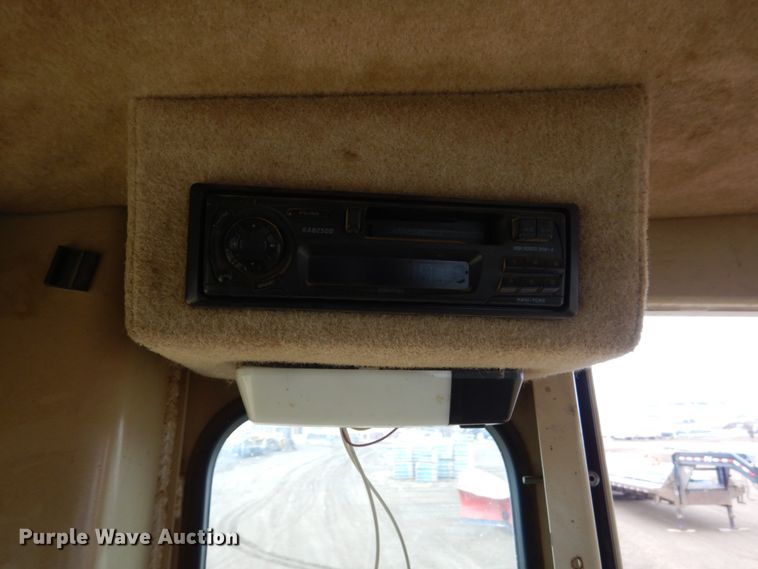 image for item DF5943 2000 Caterpillar 140H motor grader