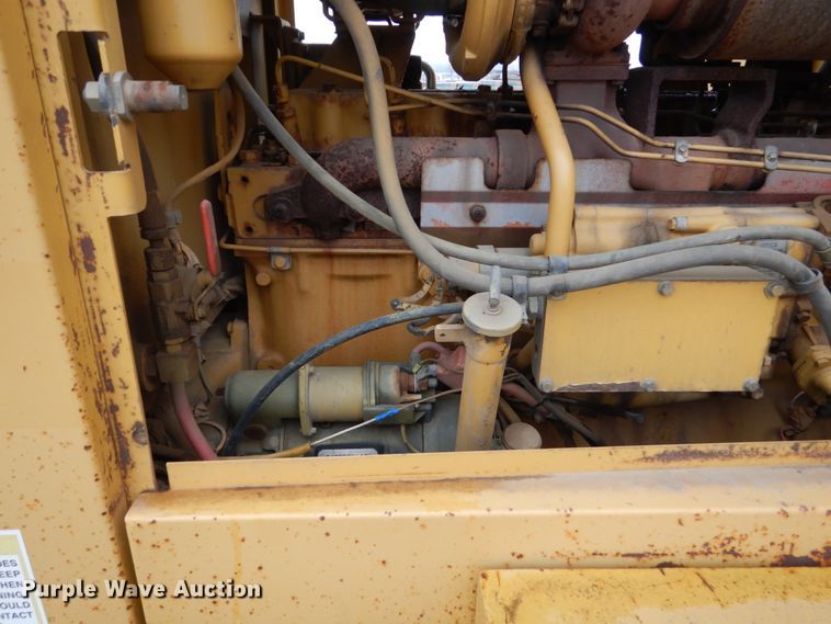 image for item DF5943 2000 Caterpillar 140H motor grader