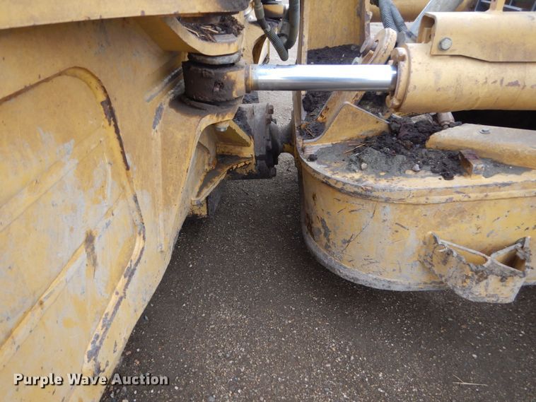 image for item DF5944 2011 Caterpillar D6T XW dozer