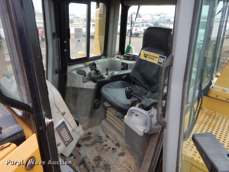 image for item DF5944 2011 Caterpillar D6T XW dozer