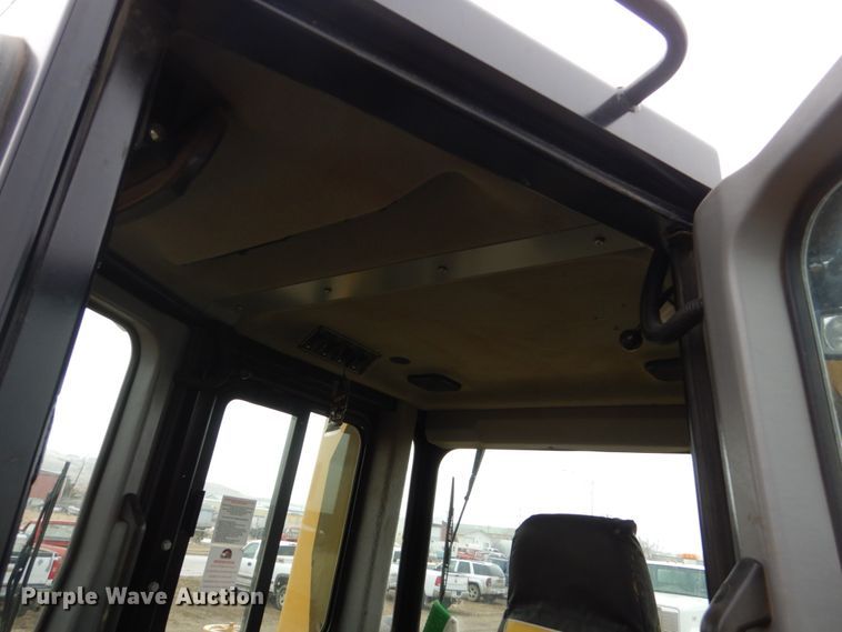 image for item DF5944 2011 Caterpillar D6T XW dozer