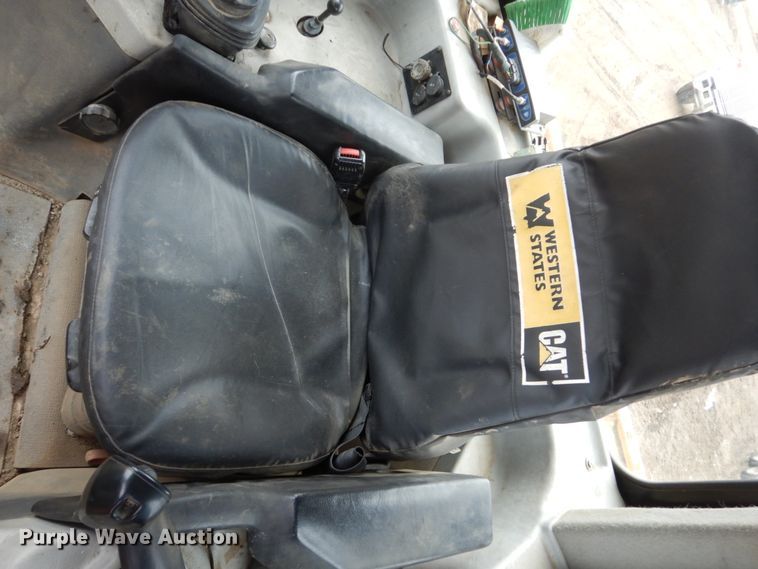 image for item DF5944 2011 Caterpillar D6T XW dozer