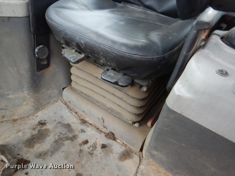 image for item DF5944 2011 Caterpillar D6T XW dozer