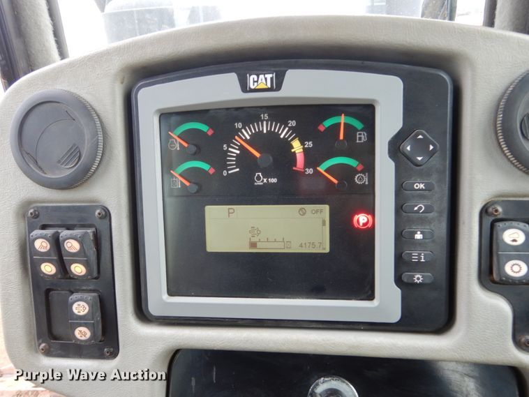 image for item DF5944 2011 Caterpillar D6T XW dozer