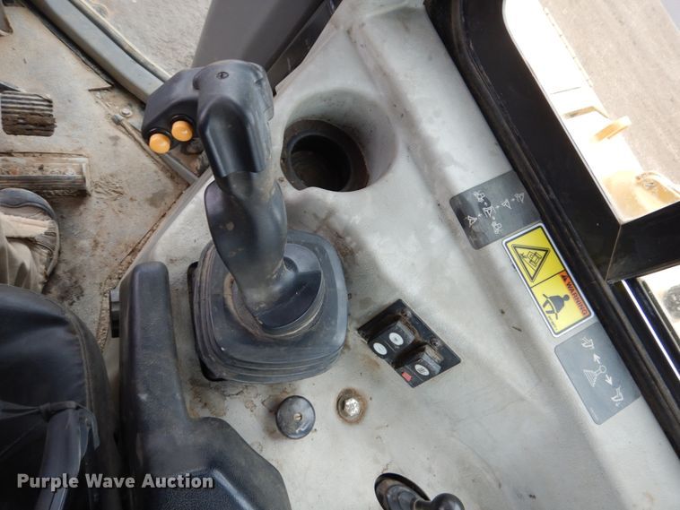 image for item DF5944 2011 Caterpillar D6T XW dozer