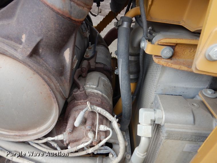 image for item DF5944 2011 Caterpillar D6T XW dozer