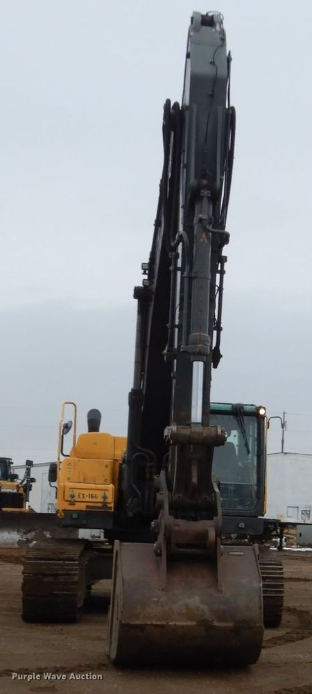 image for item DF5945 2012 Volvo EC380DL excavator