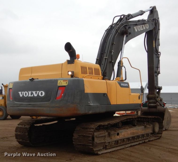 image for item DF5945 2012 Volvo EC380DL excavator