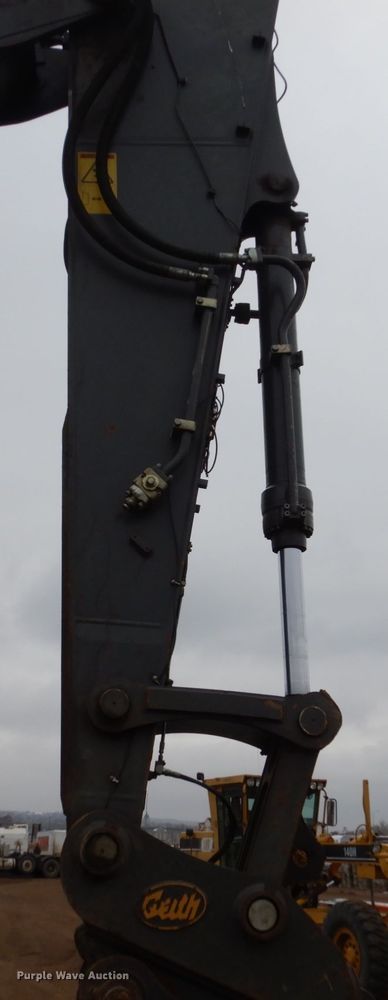 image for item DF5945 2012 Volvo EC380DL excavator