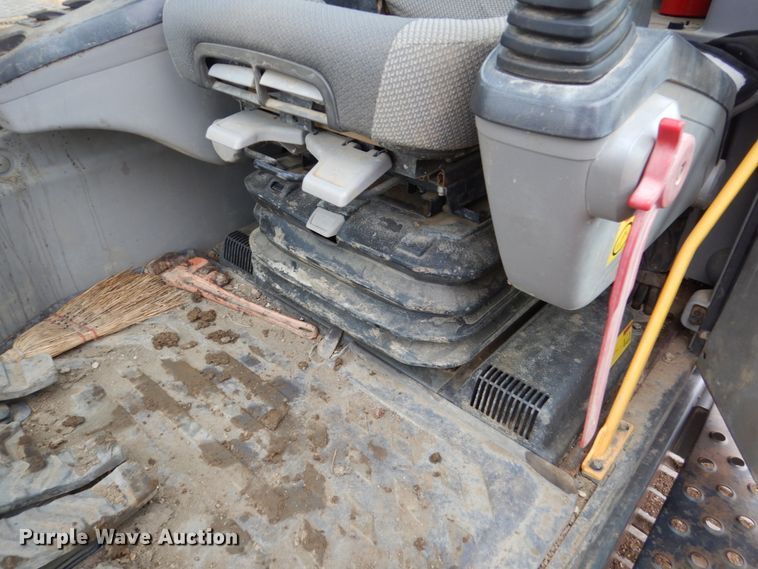 image for item DF5945 2012 Volvo EC380DL excavator