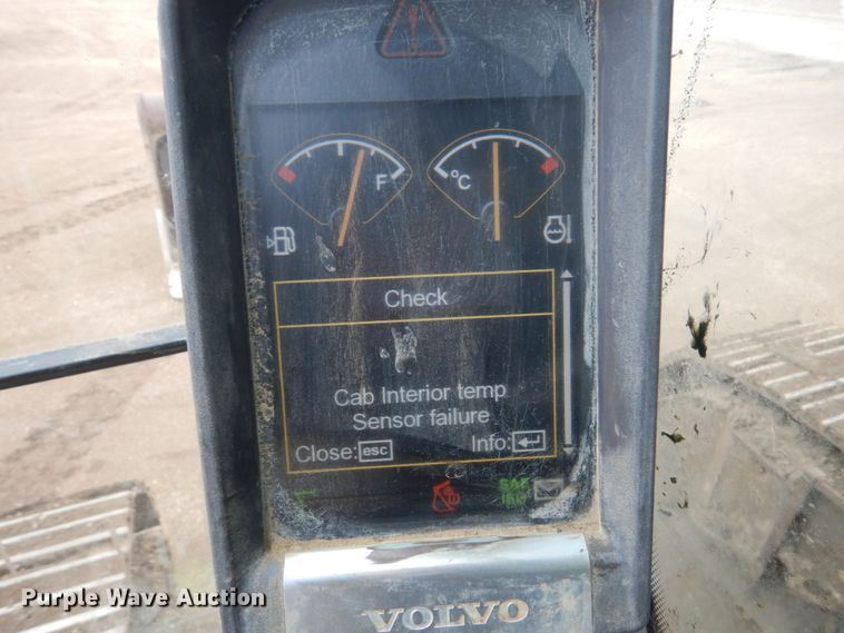 image for item DF5945 2012 Volvo EC380DL excavator