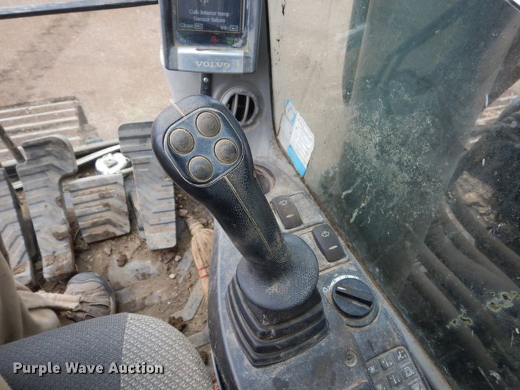 image for item DF5945 2012 Volvo EC380DL excavator