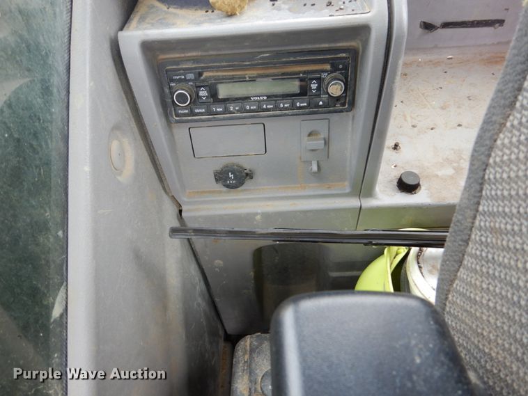 image for item DF5945 2012 Volvo EC380DL excavator