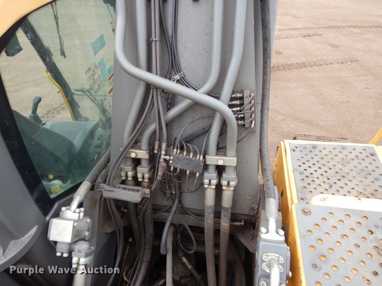 image for item DF5945 2012 Volvo EC380DL excavator