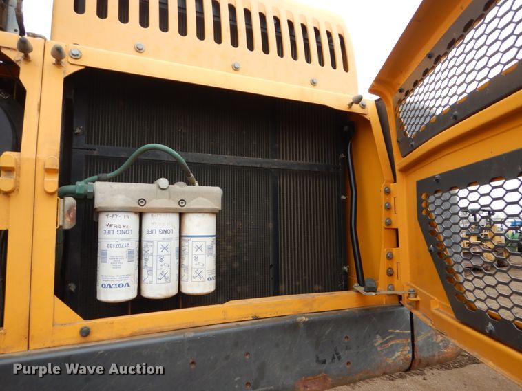 image for item DF5945 2012 Volvo EC380DL excavator