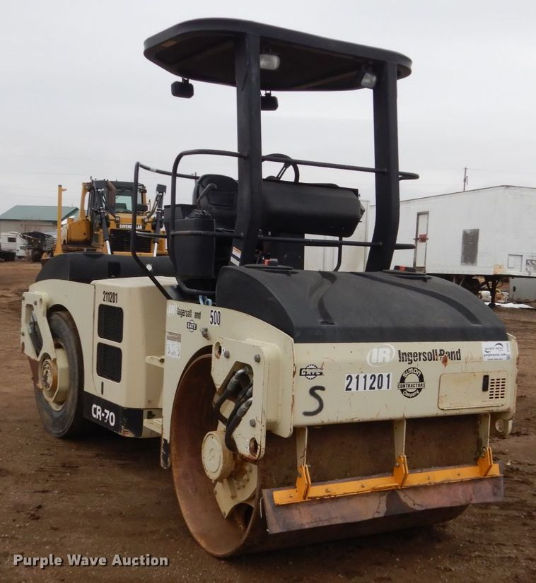 image for item DF5946 Ingersoll Rand CR-70 vibratory combination roller