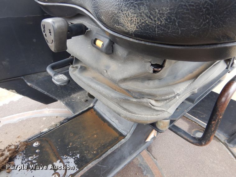 image for item DF5946 Ingersoll Rand CR-70 vibratory combination roller