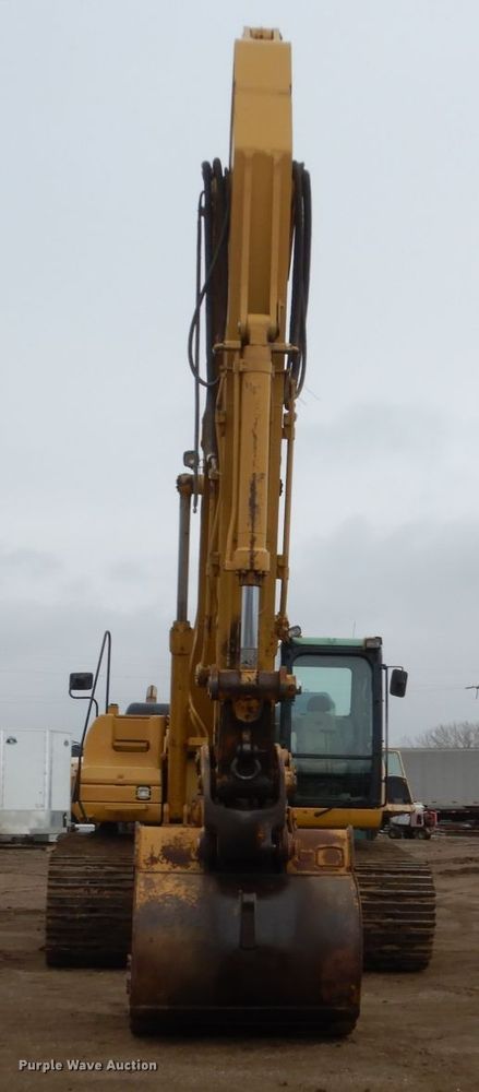 image for item DF5947 2007 Caterpillar 330D excavator