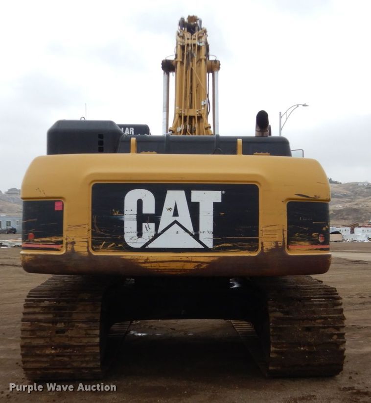 image for item DF5947 2007 Caterpillar 330D excavator