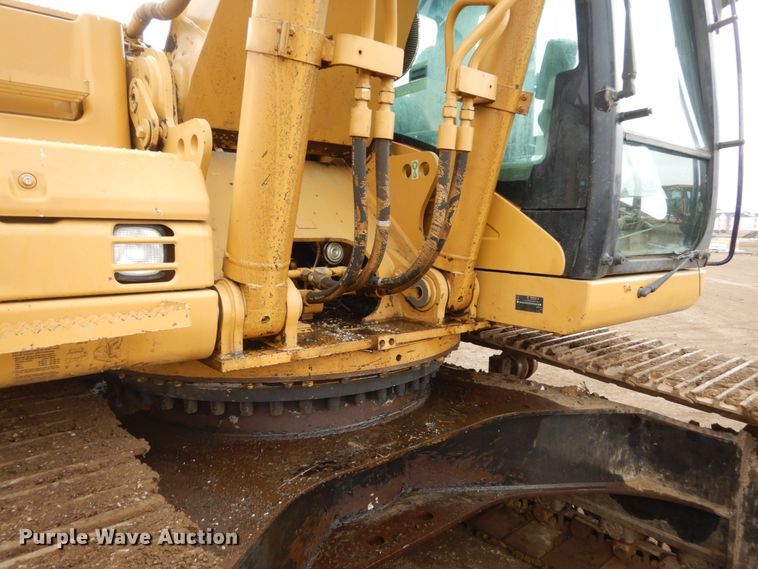 image for item DF5947 2007 Caterpillar 330D excavator