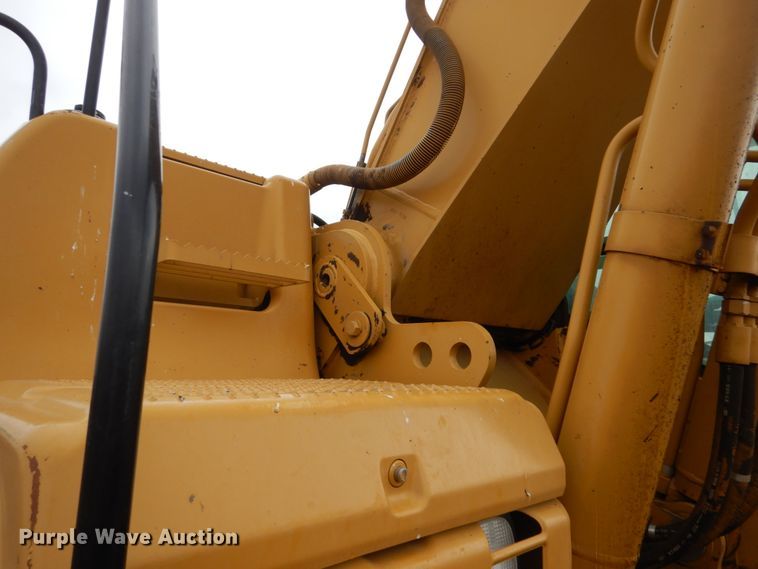 image for item DF5947 2007 Caterpillar 330D excavator